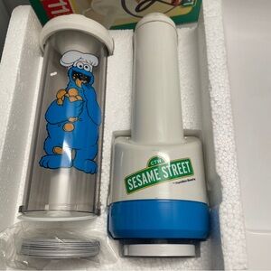 Sesame Street Cookie Monster Hamilton Beach Cookie Press